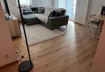 Zentral & ruhig wohnen in Gie  en has Balcony rooms