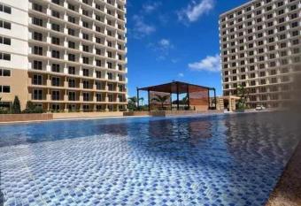 Seo staycation has Balcony rooms