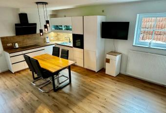 Adenauer Forst Ring Apartment has Balcony rooms