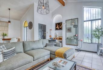 Modern Spanish House-3br-pool-solar-samrand has Balcony rooms