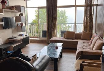 Blue sky Apartment has Smoking/Balcony rooms