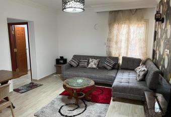 Full apartment in giza has rooms with a private hot tub