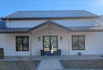 (null) has Balcony rooms