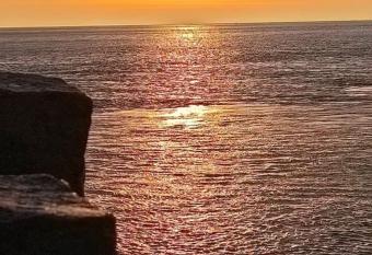 Familienfreundliche FeWo f  r 6 Personen allows 18 year olds to book a room