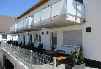 PARSBERGER STADTWOHNUNG 3 has Balcony rooms