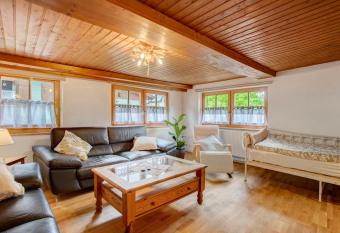 Haus Maria has Balcony rooms