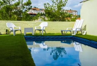 Yaakov s Apartment allows 18 year olds to book a room