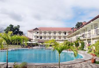 Angeles Palace Hotel has Smoking/Balcony rooms