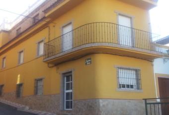 Hostal Adrian has Balcony rooms