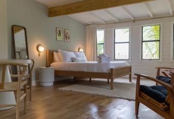 The Grandview Collection - Newark has Balcony rooms