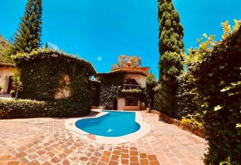 Casa estilo Campirano Jard  n de los Soles has Balcony rooms