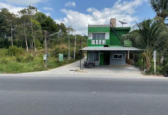 Bangreen Naiyang Hotel has Balcony rooms