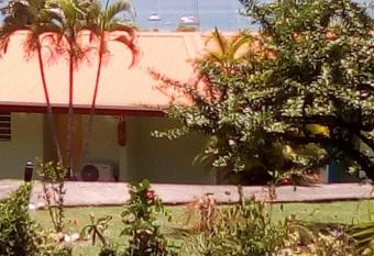 Princess des Iles allows 18 year olds to book a room