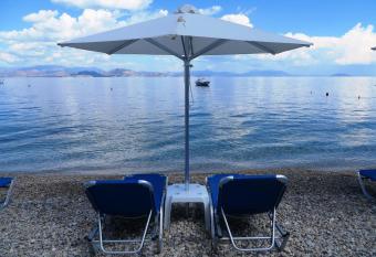 Blue Sky Apartments & Rooms has Balcony rooms