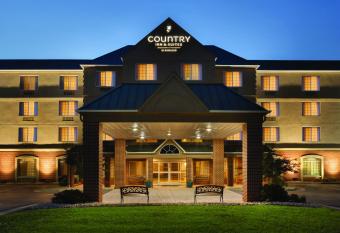 Country Inn & Suites by Radisson, Lexington, VA allows 18 year olds to book a room
