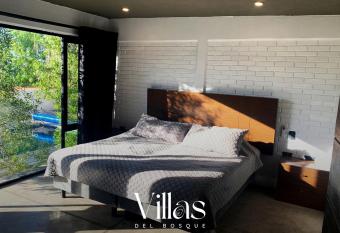 Villas del Bosque has Balcony rooms