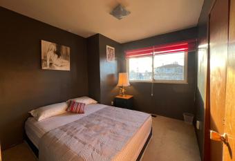 Cozy Artistic Room Available in Delta Surrey Best Price has rooms with a private hot tub