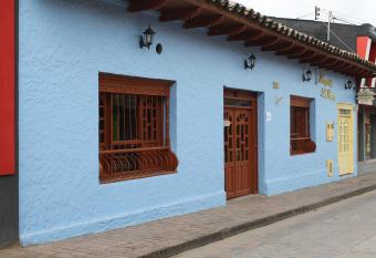 Hospedaje La Casona allows 18 year olds to book a room