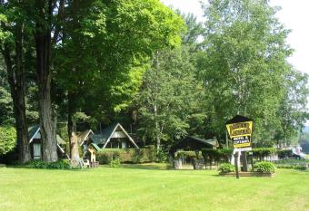 Amber Lantern Efficiency Cottage has Balcony rooms