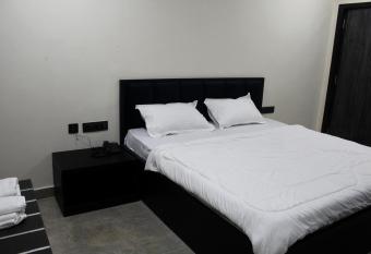 Maa Ghara Gokul Bhawan has Balcony rooms