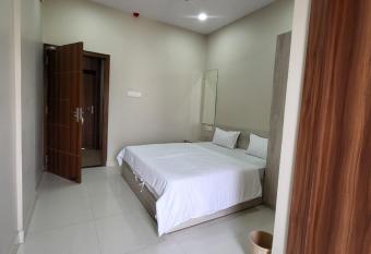 (null) has Balcony rooms