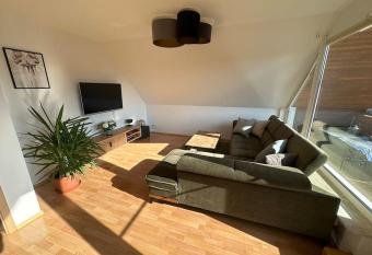 Sonniges & ruhiges Appartment mit Balkon nahe Berlin has Balcony rooms