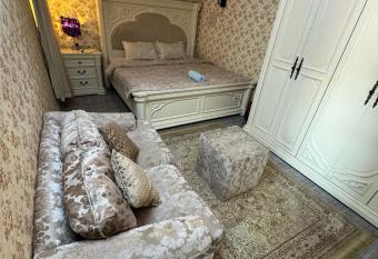                                       8 has rooms with a private hot tub