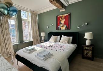 Agatovas Suites by the Lys has Balcony rooms