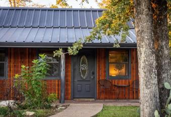 The Kiwi at Nicole Creek Cabins allows 18 year olds to book a room