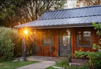 The Fantail at Nicole Creek Cabins allows 18 year olds to book a room