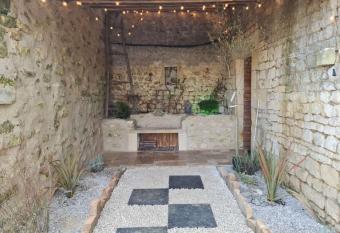 Maison bourgeoise de 1881 has Balcony rooms