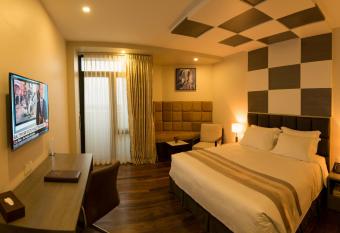 Hotel Parami has Balcony rooms