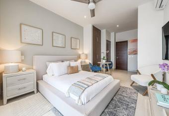 Exquisite Luxury Apartment in Enchanting Los Cabos allows 18 year olds to book a room