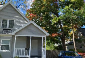 (null) has Balcony rooms