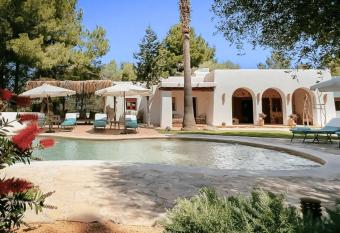 La Finca Agroturismo Can Bet has Balcony rooms