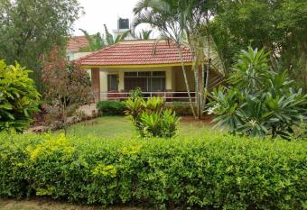 Peters Park allows 18 year olds to book a room