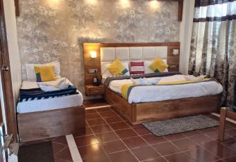 Hotel The Mount Inn has Balcony rooms