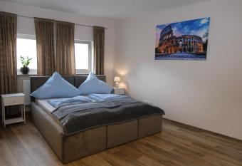 Schloss Casa Lauf an der Pegnitz Rom has Balcony rooms