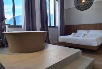 Delago 1685 has Balcony rooms