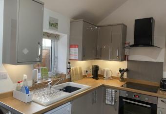 2 bedroom Holiday home in Norfolk private field has Balcony rooms