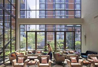 Balcony Courtyard Sriracha Hotel & Serviced Apartments has Balcony rooms