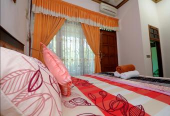 Serene Home has Balcony rooms