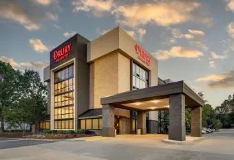 Comfy home 2 min from downtown cape Girardeau!! has Balcony rooms