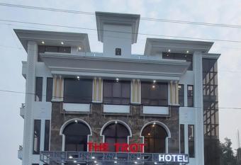 The Trot Hotel has Balcony rooms