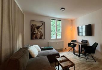 Gem  tliche Ferienwohnung in Velbert, n  he D  sseldorf - Wuppertal - Essen allows 18 year olds to book a room