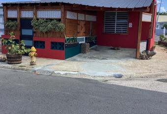 Moon   s Place has Balcony rooms