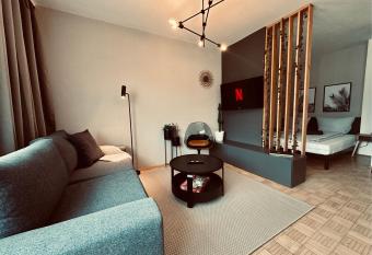 Urban Jungle 4P Studio und Parkplatz has Balcony rooms