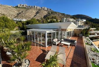 Magnifique Penthouse Vue mer et montagne - ALTEA has Balcony rooms