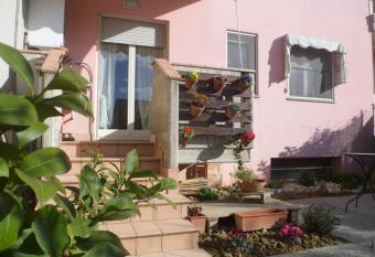 B&B Bella Notte allows 18 year olds to book a room