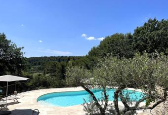Domaine des Figons has Balcony rooms